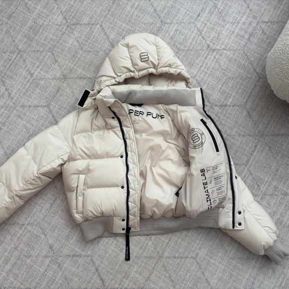 Bomber Jacket - Picture 2 of 3